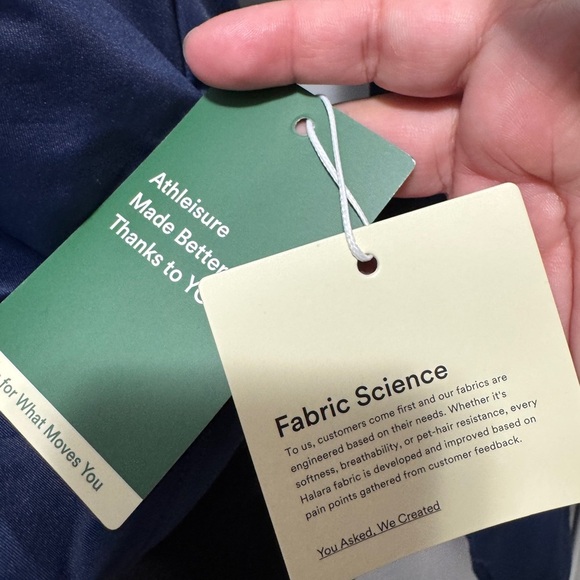 Halara Solid Thumb Hole Yoga Sports Top Navy - Picture 9 of 11